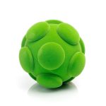 Sensoryczna piłka z delikatną fakturą, zielona od Rubbabu
