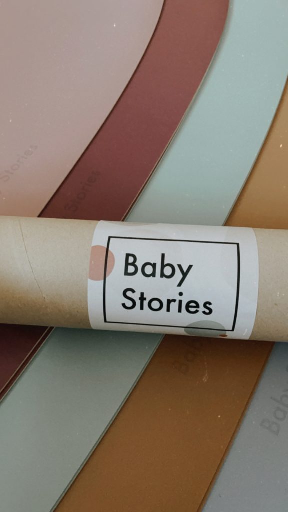 Mata podłogowa w kolorze musztardowym od Baby Stories