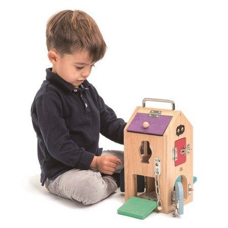 Drewniana zabawka manipulacyjna z zamkami - Domek Potworów, Tender Leaf Toys