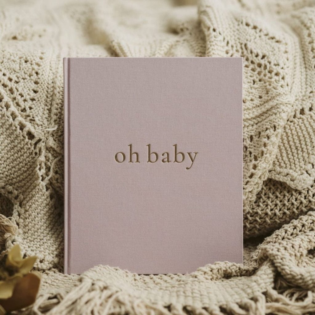 Pamiętnik dziecka – „Oh Baby” Powder Pink od Mommy Planner