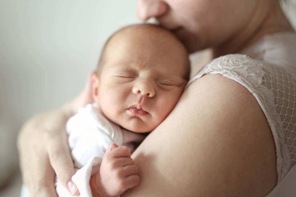 Minimalizm w wyprawce dla noworodka – jak uniknąć niepotrzebnych zakupów?
