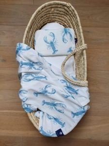 otulacz bambusowy plaska poduszka mala lobster vibes blue